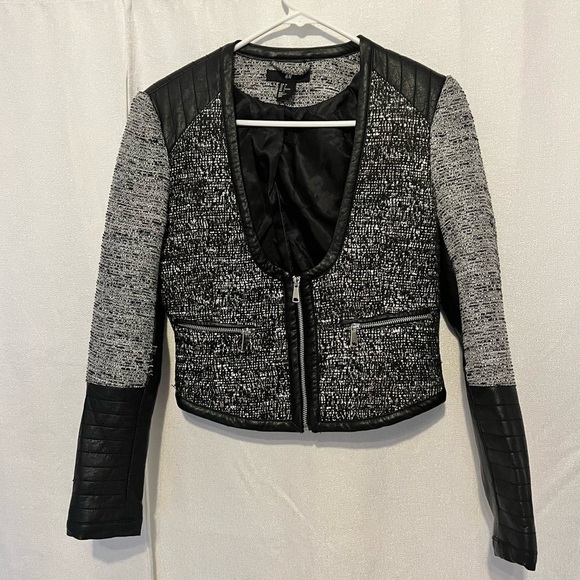 H&M women’s faux leather and tweed jacket with exposed zipper & low neck. Size 6 - Picture 2 of 8